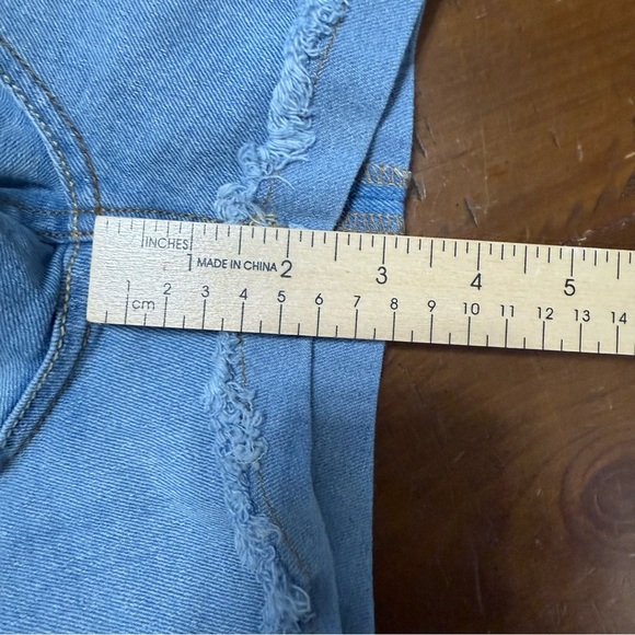 Lucky Brand Light Wash Riley Short girls size 14 - Picture 15 of 16